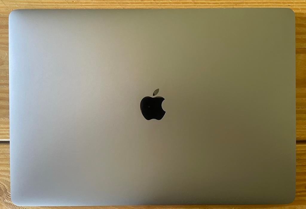 MacBook Pro 15" Space Gray (512GB), Computers en Software, Apple Macbooks, MacBook Pro, 2 tot 3 Ghz, 15 inch, 512 GB