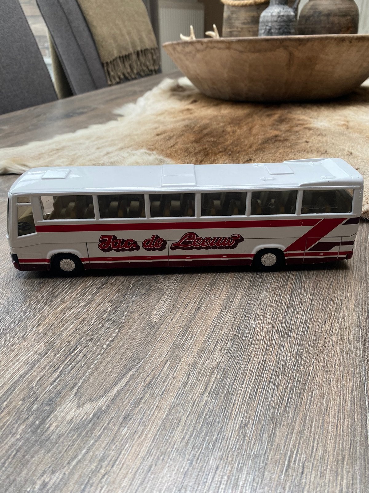 Jac de leeuw taxibus, Hobby en Vrije tijd, Ophalen of Verzenden, Zo goed als nieuw, Bus of Vrachtwagen
