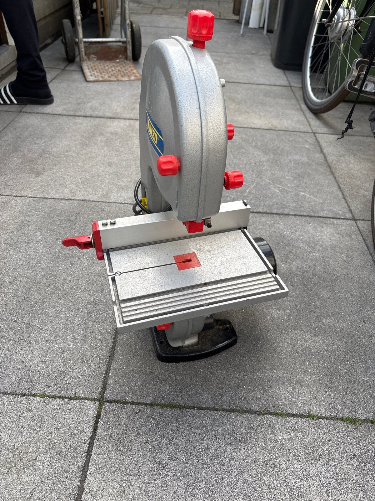 Kinzo lintzaag - Compact en krachtig, Gebruikt, Ophalen of Verzenden, 30 tot 70 mm, Lintzaag