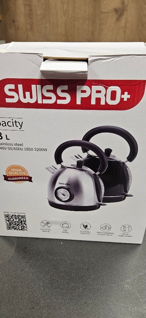 Swiss Pro+ Retro Waterkoker 1.8L 2200W - Nieuw in doos, 1 tot 2 liter, Ophalen of Verzenden, Nieuw, Rvs