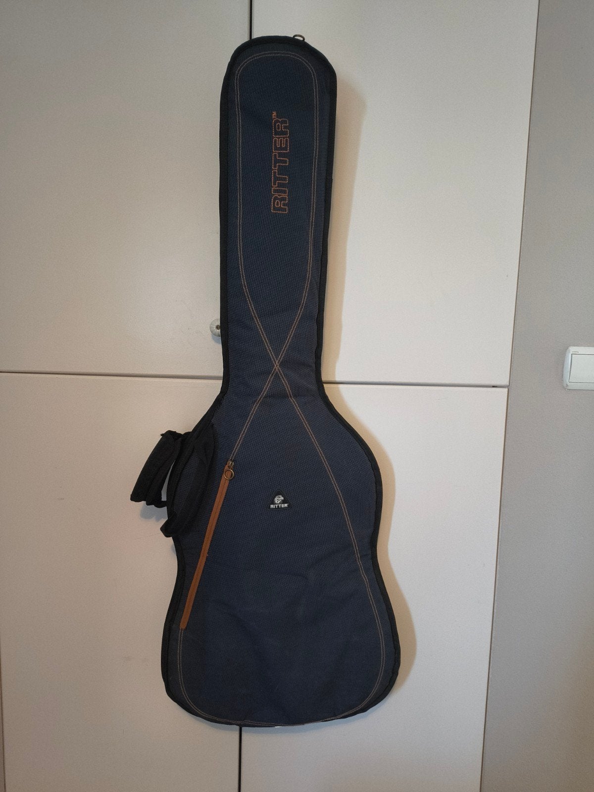 Basgitaar hoezen (Ritter & Fazley) en gitaar standaard, Ophalen of Verzenden, Gebruikt, Overige typen