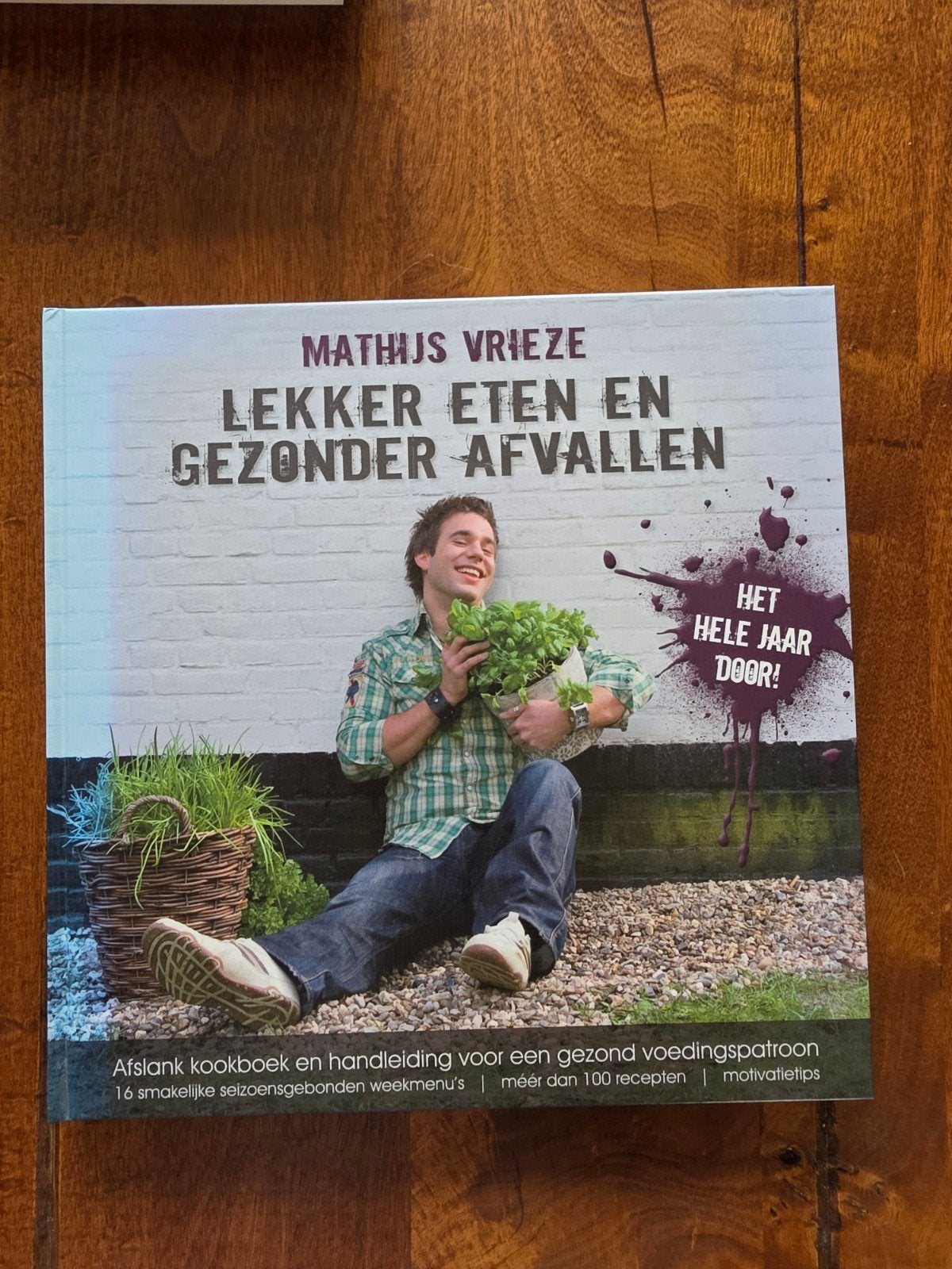 M. Vrieze - Lekker eten en gezonder afvallen, Boeken, Ophalen of Verzenden, Zo goed als nieuw, M. Vrieze