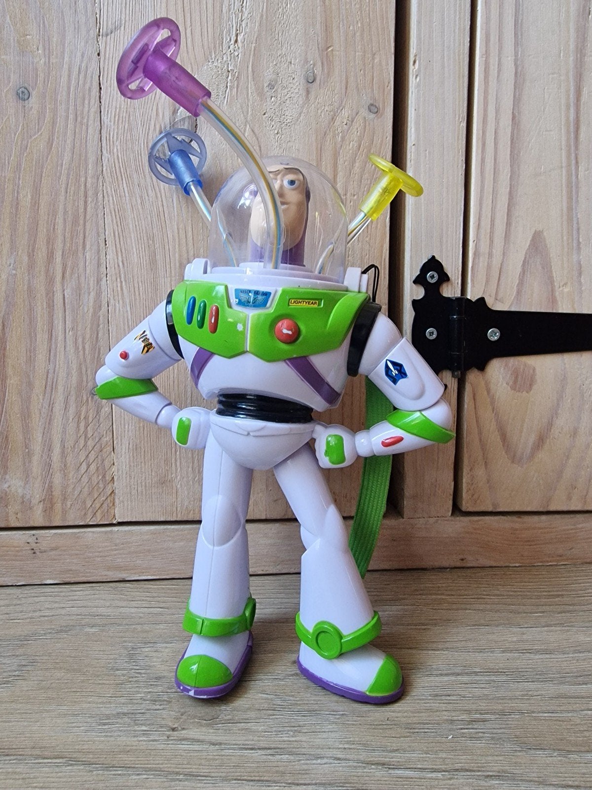 Buzz Lightyear actiefiguur met licht en geluid, Ophalen of Verzenden, Gebruikt
