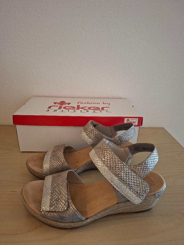 Rieker sandaal maat 37, Kleding | Dames, Schoenen, Overige kleuren, Zo goed als nieuw, Rieker, Sandalen of Muiltjes