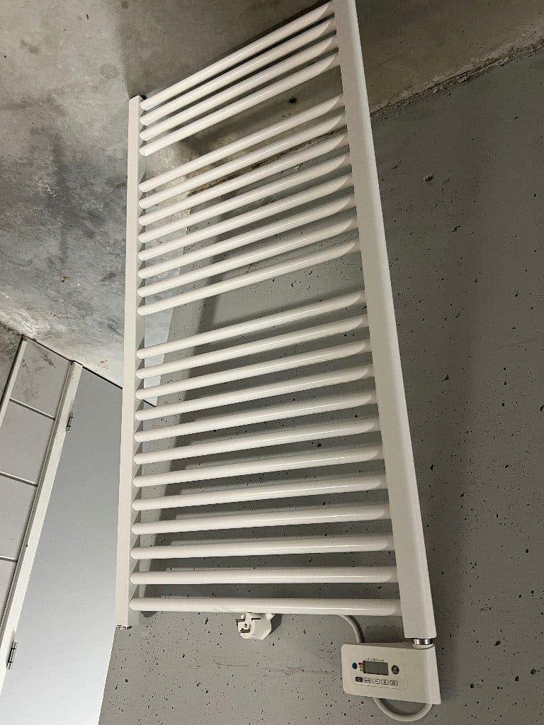 Badkamer handdoek radiator, Ophalen, Radiator, Zo goed als nieuw, 60 tot 150 cm