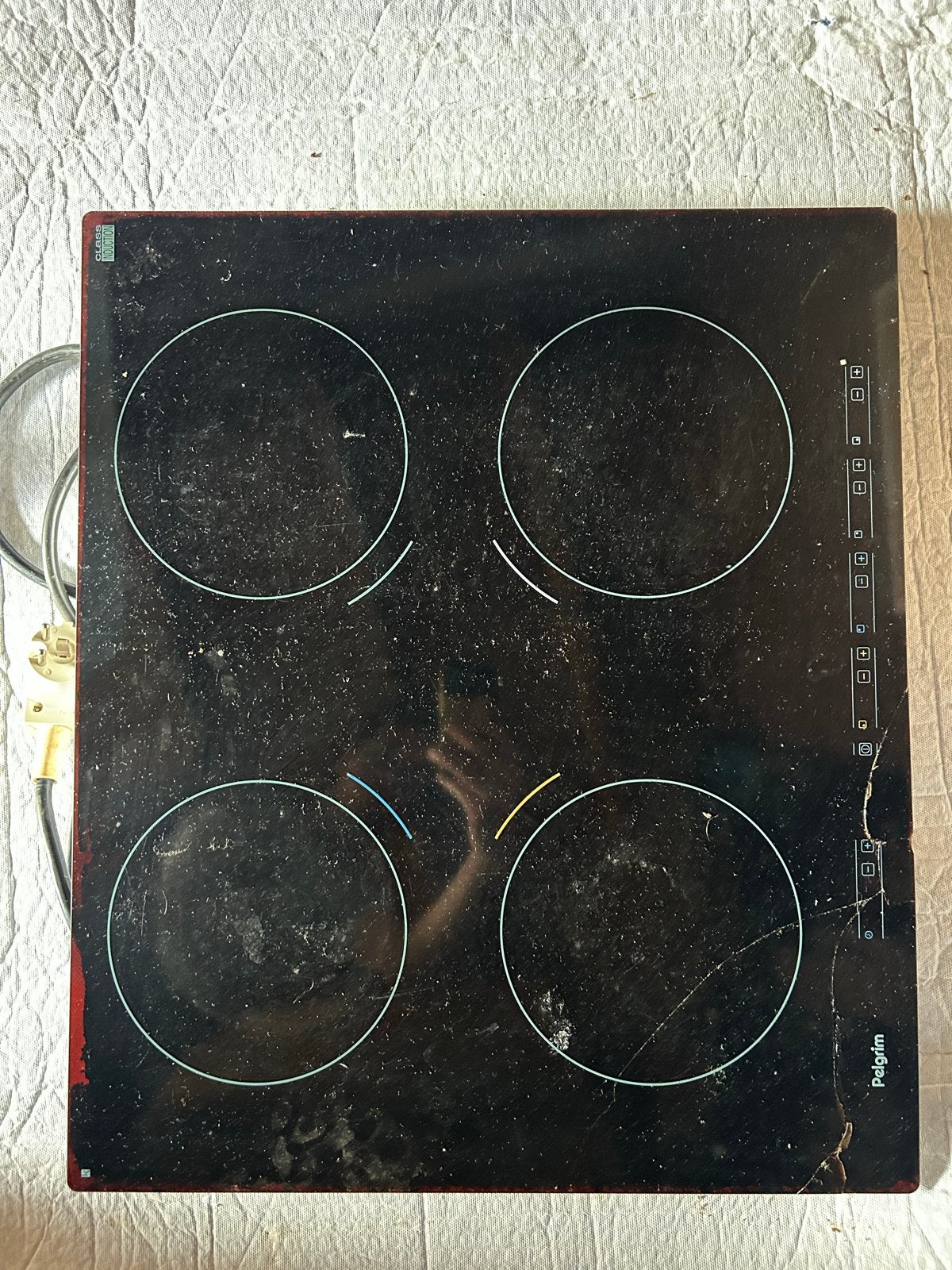 Pilgrim Inductiekookplaat 1 pit defect, 3 werken nog, Ophalen, Gebruikt, 4 kookzones, Inbouw