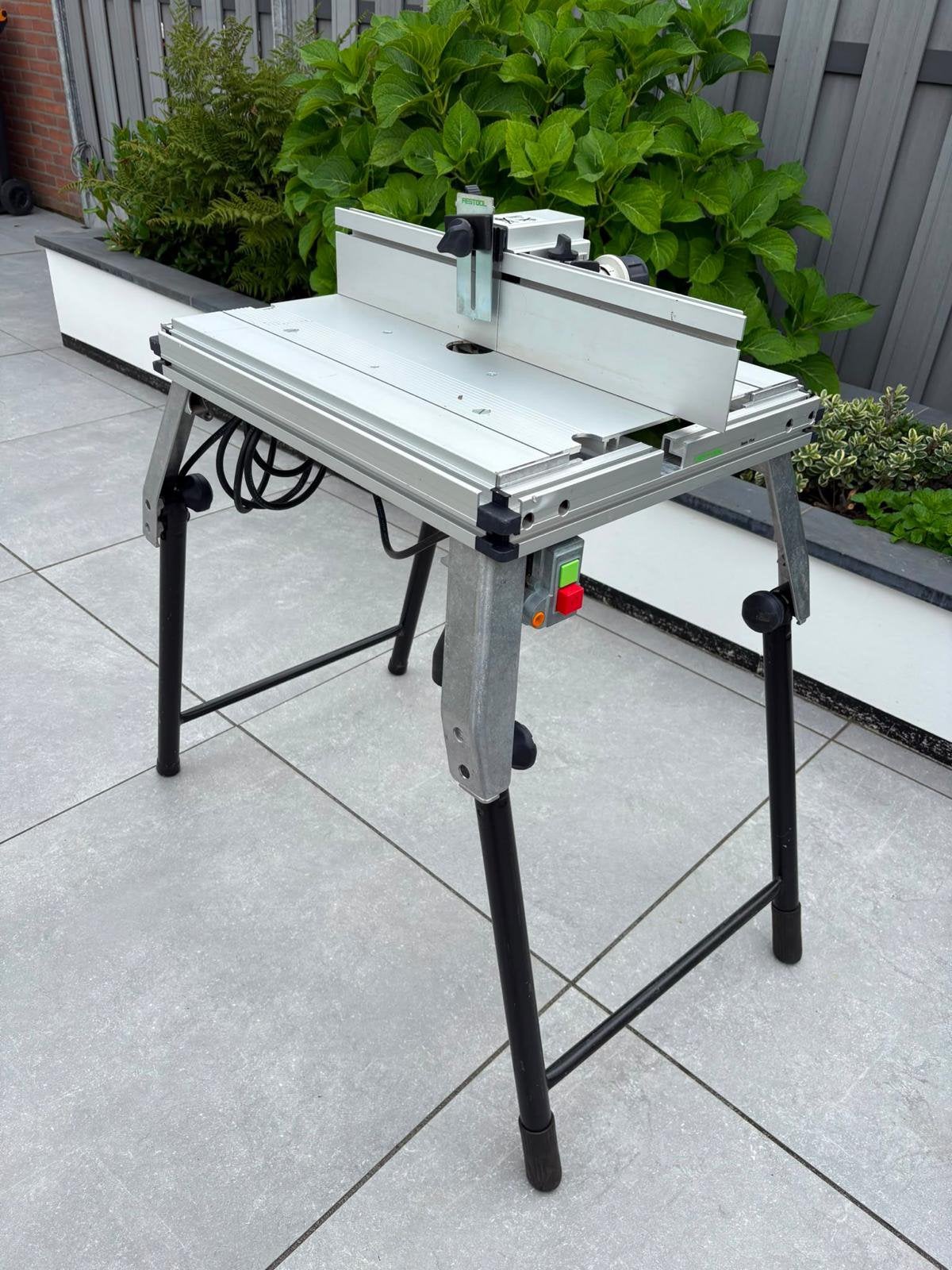 Festool basis plus freestafel + freesmodule, Ophalen, Gebruikt, Elektrisch, Bovenfrees