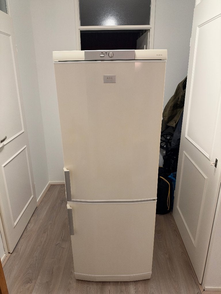 Nette AEG SANTO Koelvriescombinatie (vrijstaand), Ophalen, Gebruikt, 200 liter of meer, Met aparte vriezer