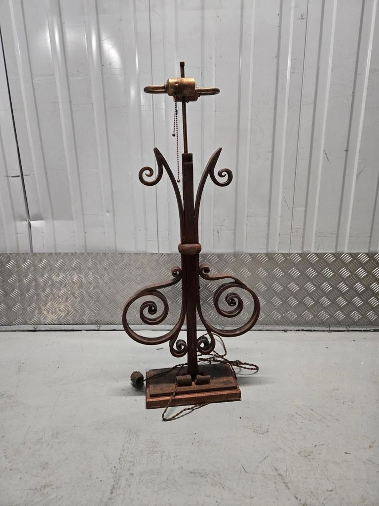 Smeedijzeren lamp 2 stuks - 1 opknapper, Ophalen of Verzenden