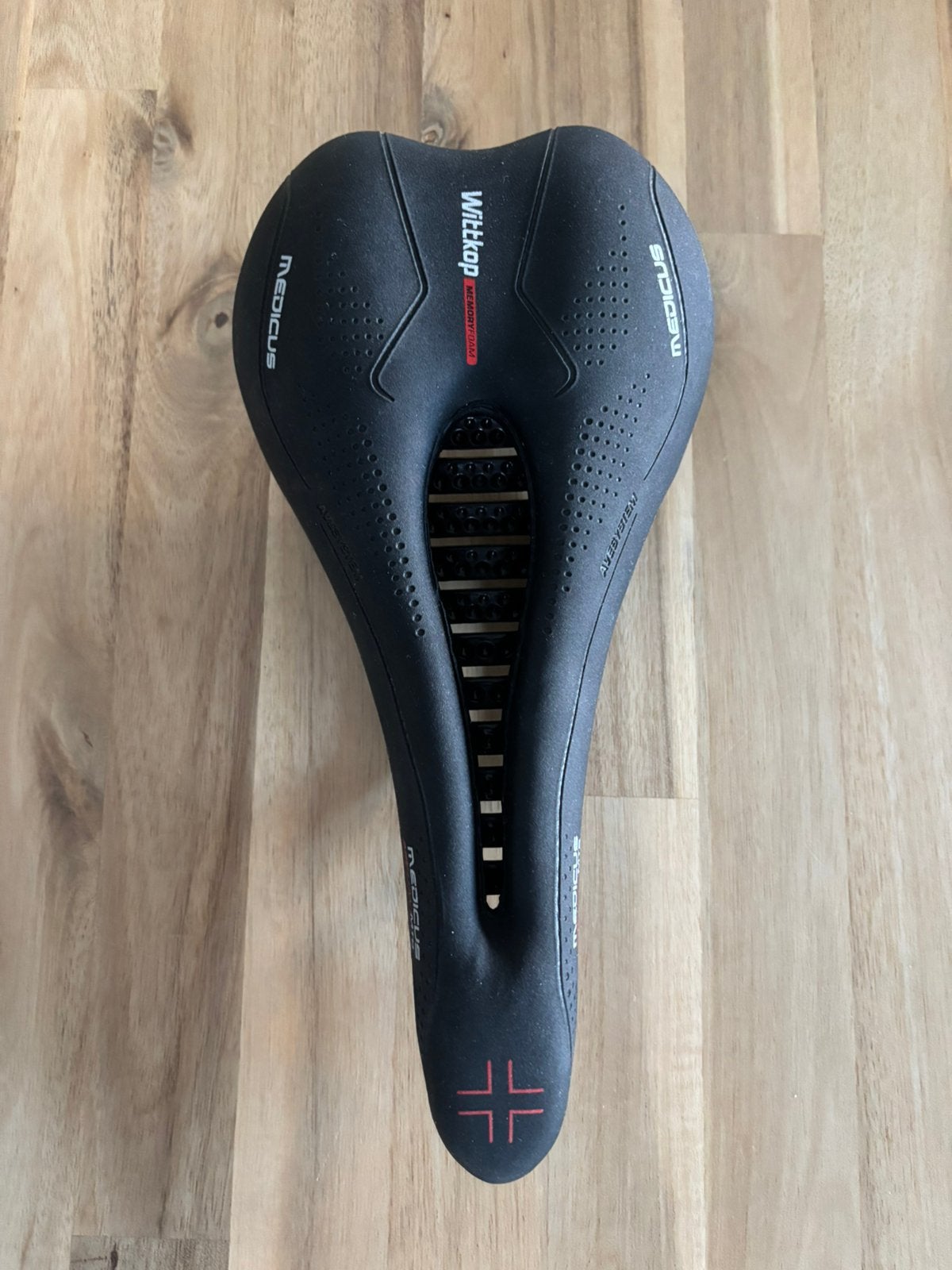 Wittkop medicus racefiets zadel, Fietsen en Brommers, Ophalen, Zo goed als nieuw, Zadel, Rubber