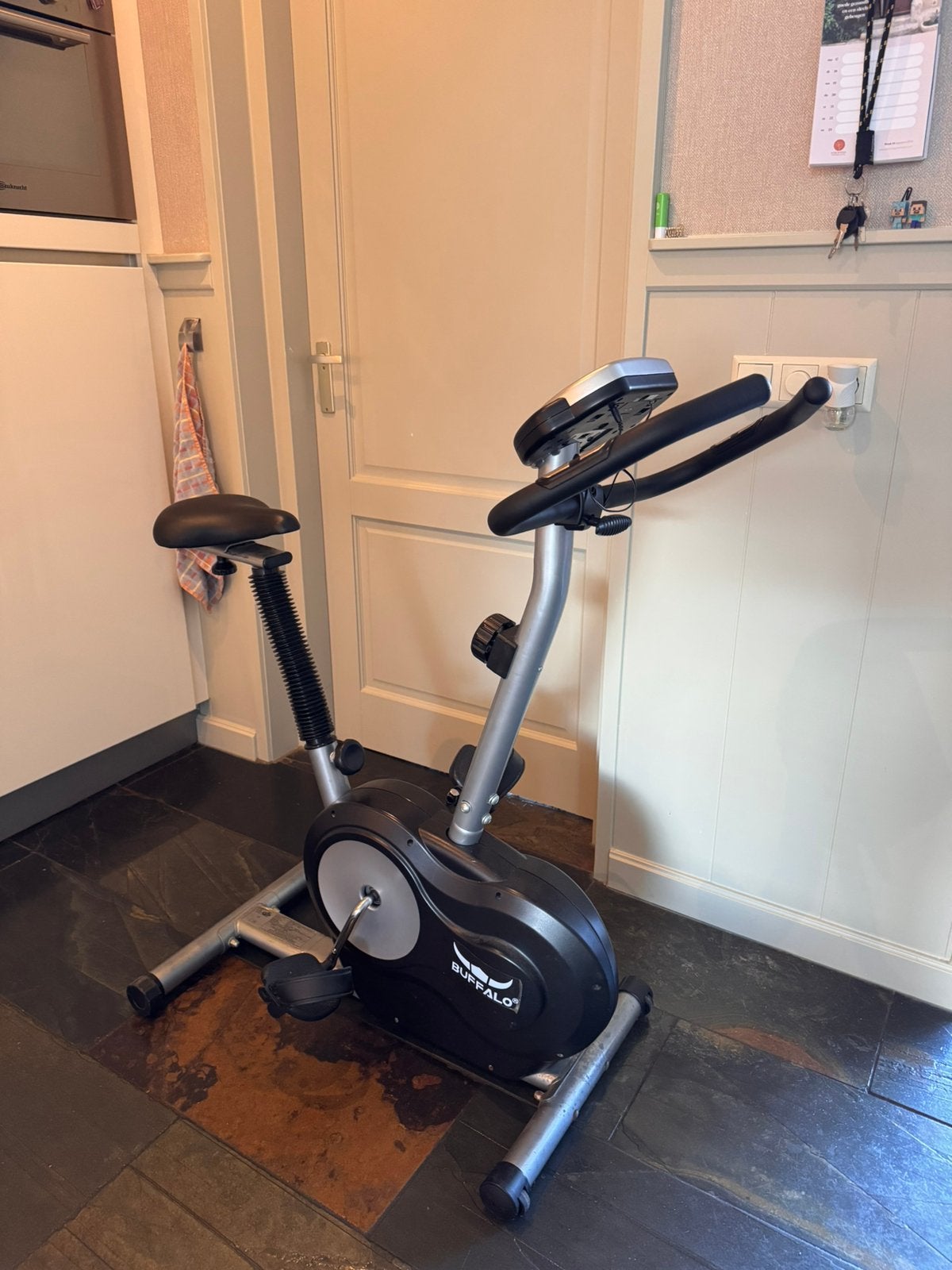 Hometrainer Buffalo, Ophalen, Gebruikt, Benen