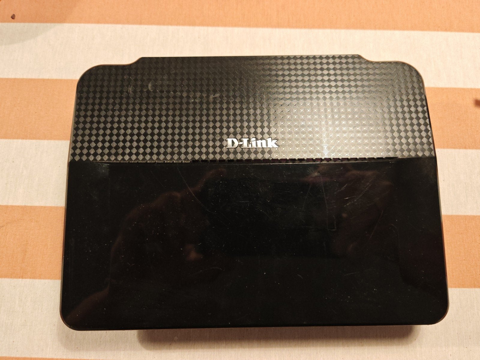 D-Link Router - Compacte en betrouwbare netwerkoplossing, Ophalen, Gebruikt, Router, D-Link