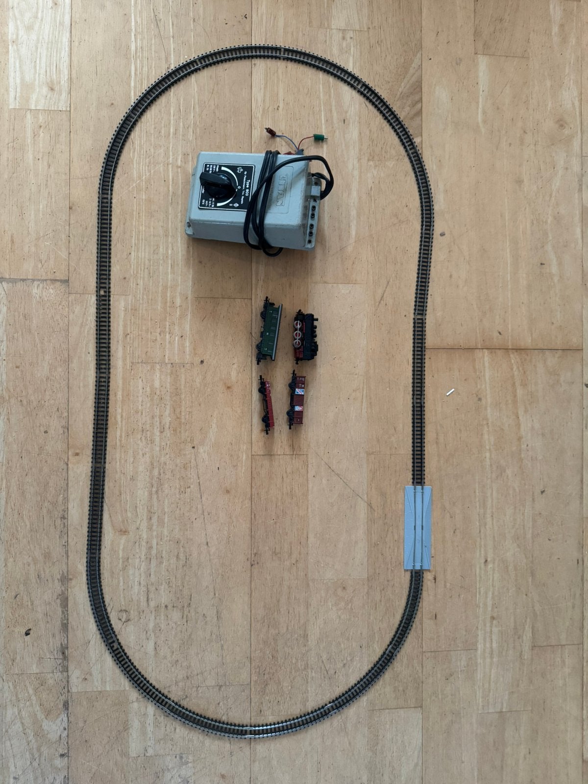 Minitrix/Arnold/Roco Startset | 1/160 N spoor, Arnold, Gelijkstroom, Ophalen of Verzenden, Analoog