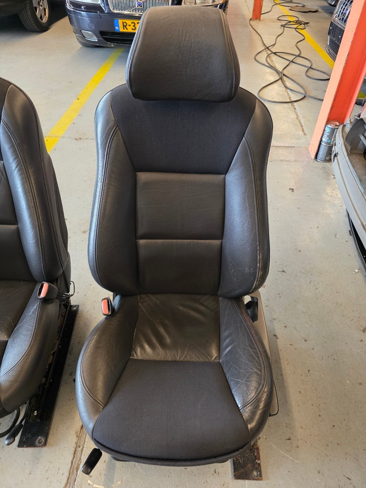 Volvo Saab 9-5, 2 voorstoelen, zwart Leer/Stof, Ophalen, Gebruikt, Volvo