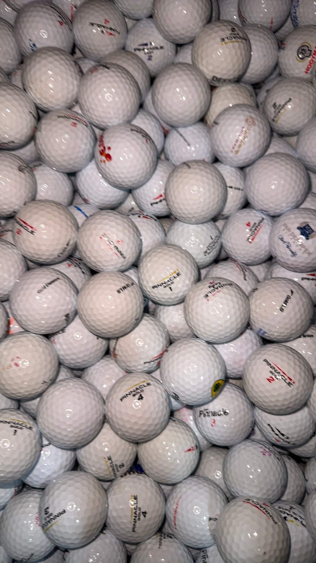 Pinnacle gold golfballen 100 stuks AAAA kwaliteit 100 stuks, Ophalen of Verzenden, Zo goed als nieuw, Bal(len)