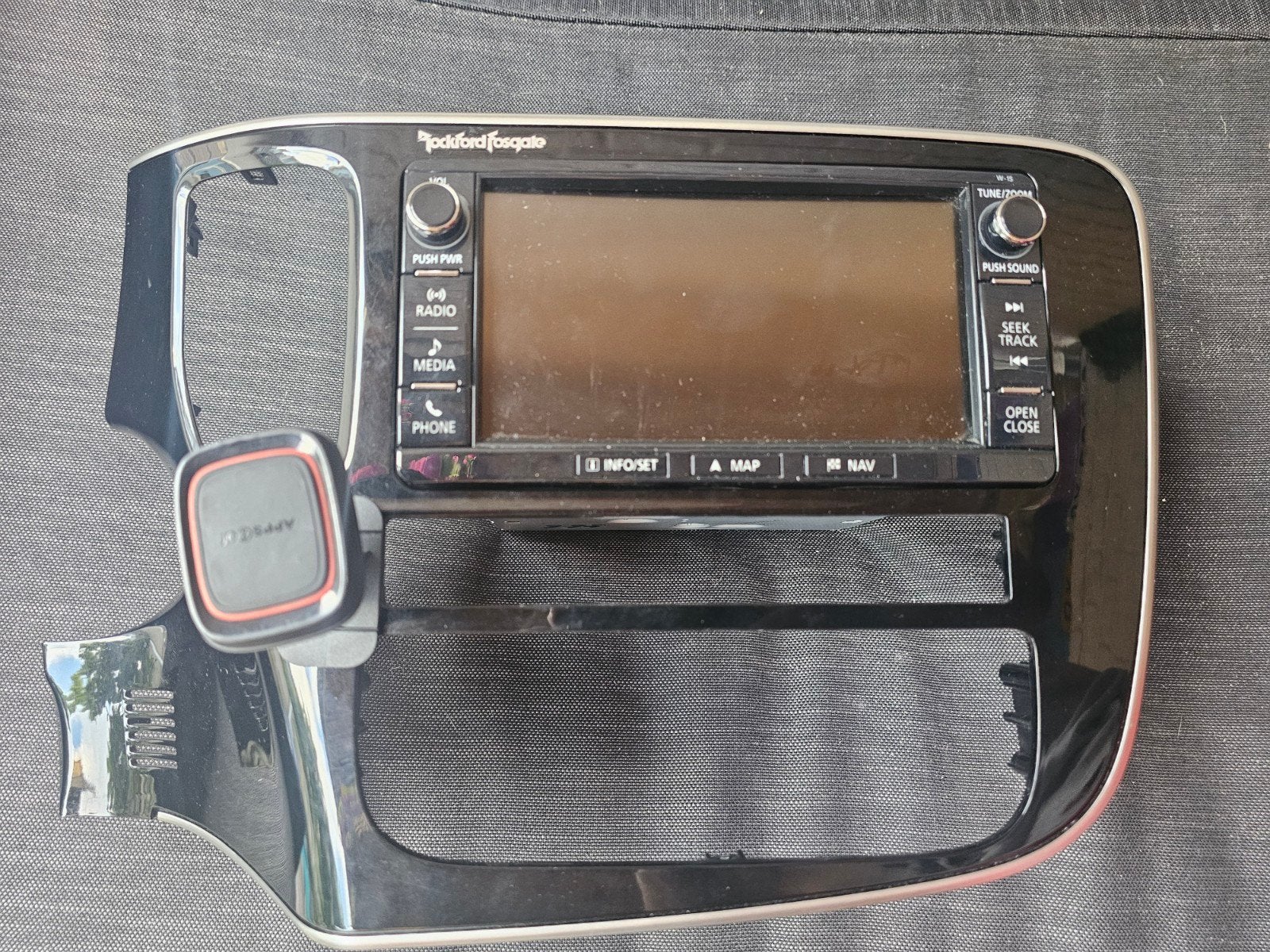 Mitsubishi Outlander Rockford F. Navigatie NIEUWSTE KAART EU, Ophalen of Verzenden, Zo goed als nieuw
