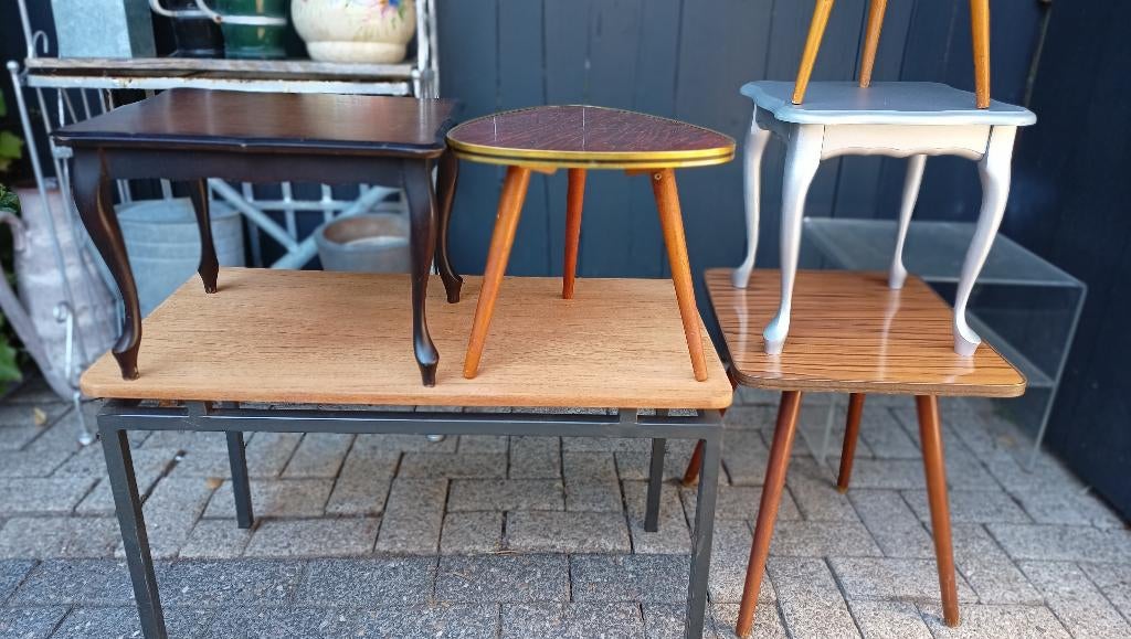 Vintage bijzettafels   in de stijl  van Pastoe  e.a., Overige materialen, Minder dan 55 cm, Gebruikt, Overige vormen