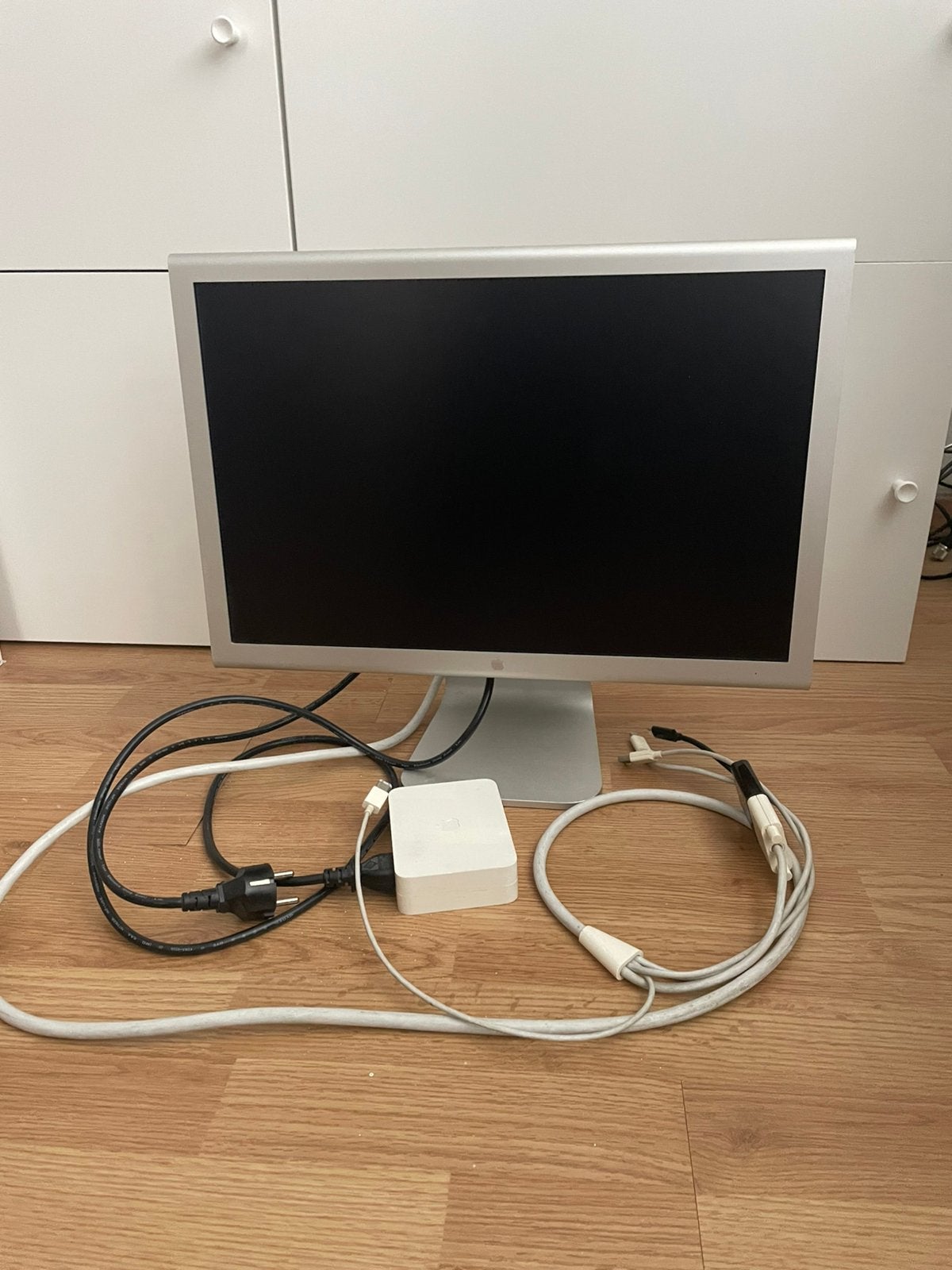 Apple 20” beeldscherm a1081, Ophalen, Gebruikt, Overige typen, Onbekend