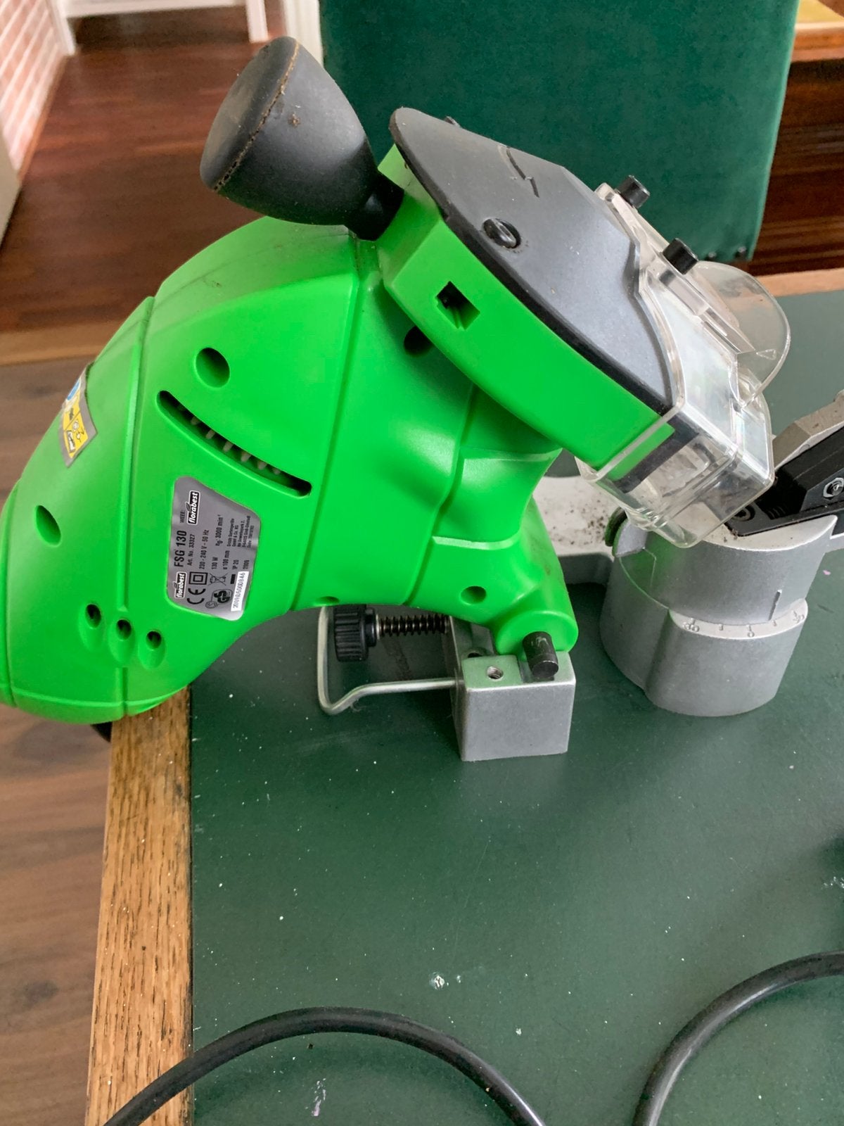 Kettingslijper, Ophalen, Minder dan 700 watt, Werkbankslijpmachine