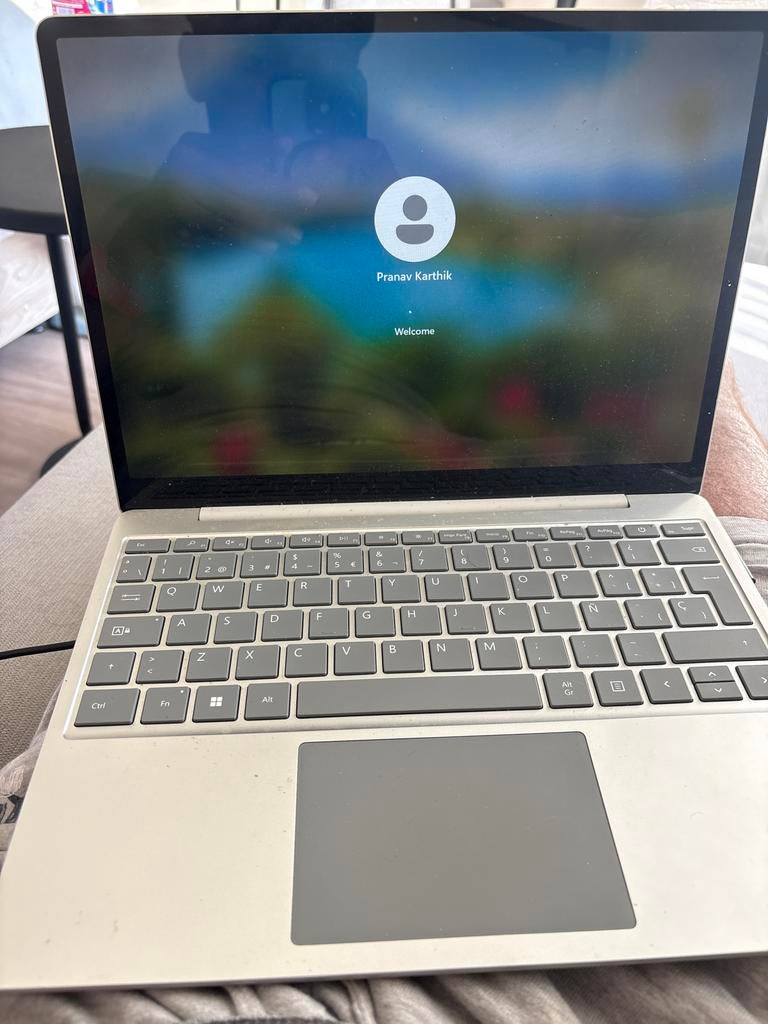 Microsoft Surface Go 3 - 2,5 jaar oud, zeer goede staat, Computers en Software, Windows Laptops, Ophalen of Verzenden, Zo goed als nieuw