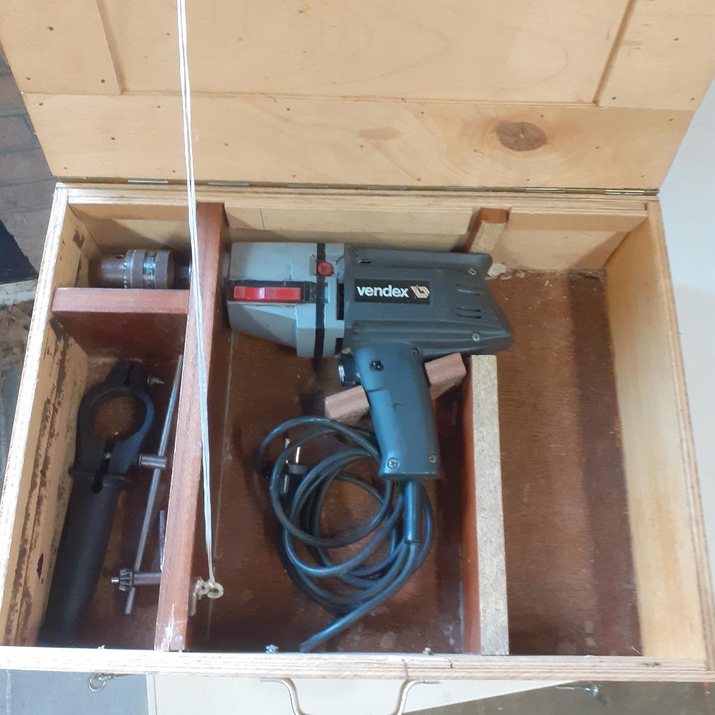 Vendex elektrische klopboormachine, Doe-het-zelf en Verbouw, Gebruikt, Klopboormechanisme, 400 tot 600 watt, Ophalen