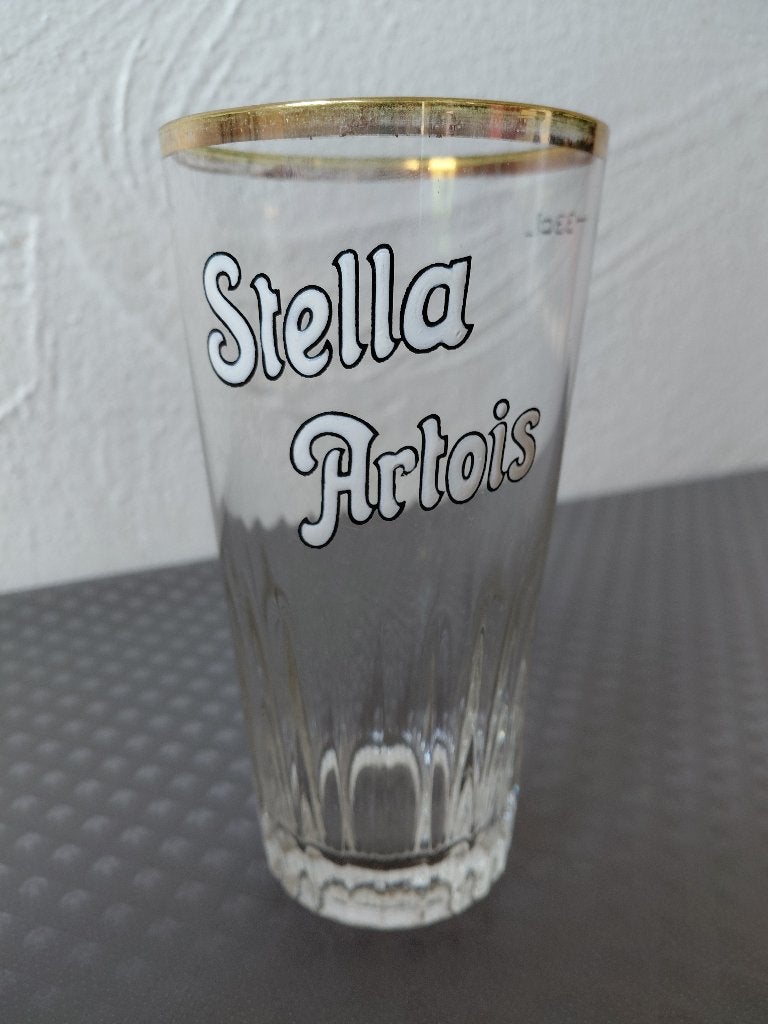 Oud geëmailleerd Stella Artois glas, Ophalen of Verzenden, Zo goed als nieuw, Glas of Glazen, Stella Artois