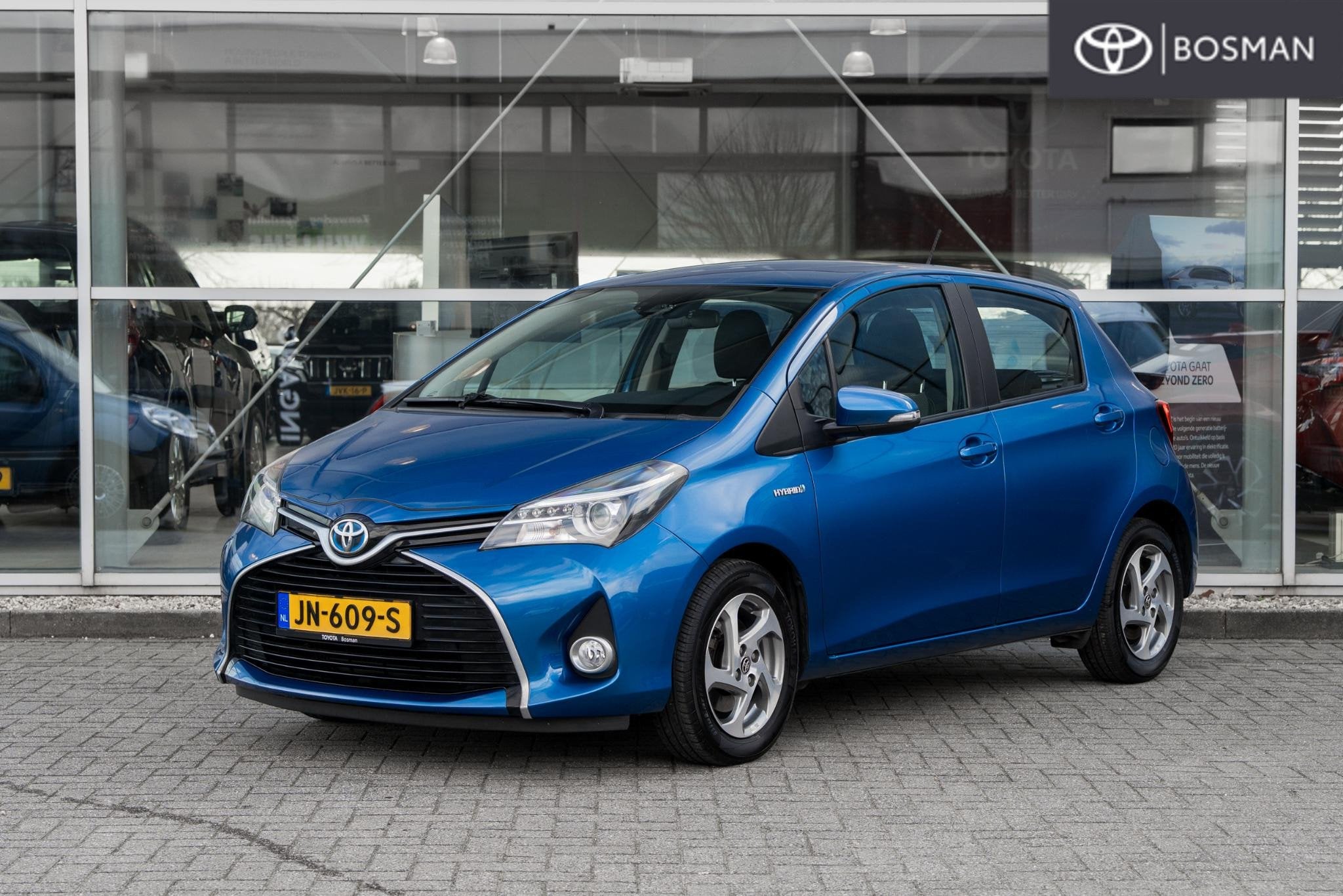 Toyota Yaris 1.5 Hybrid Trend, Auto's, Gebruikt, Euro 6, 4 cilinders, Blauw
