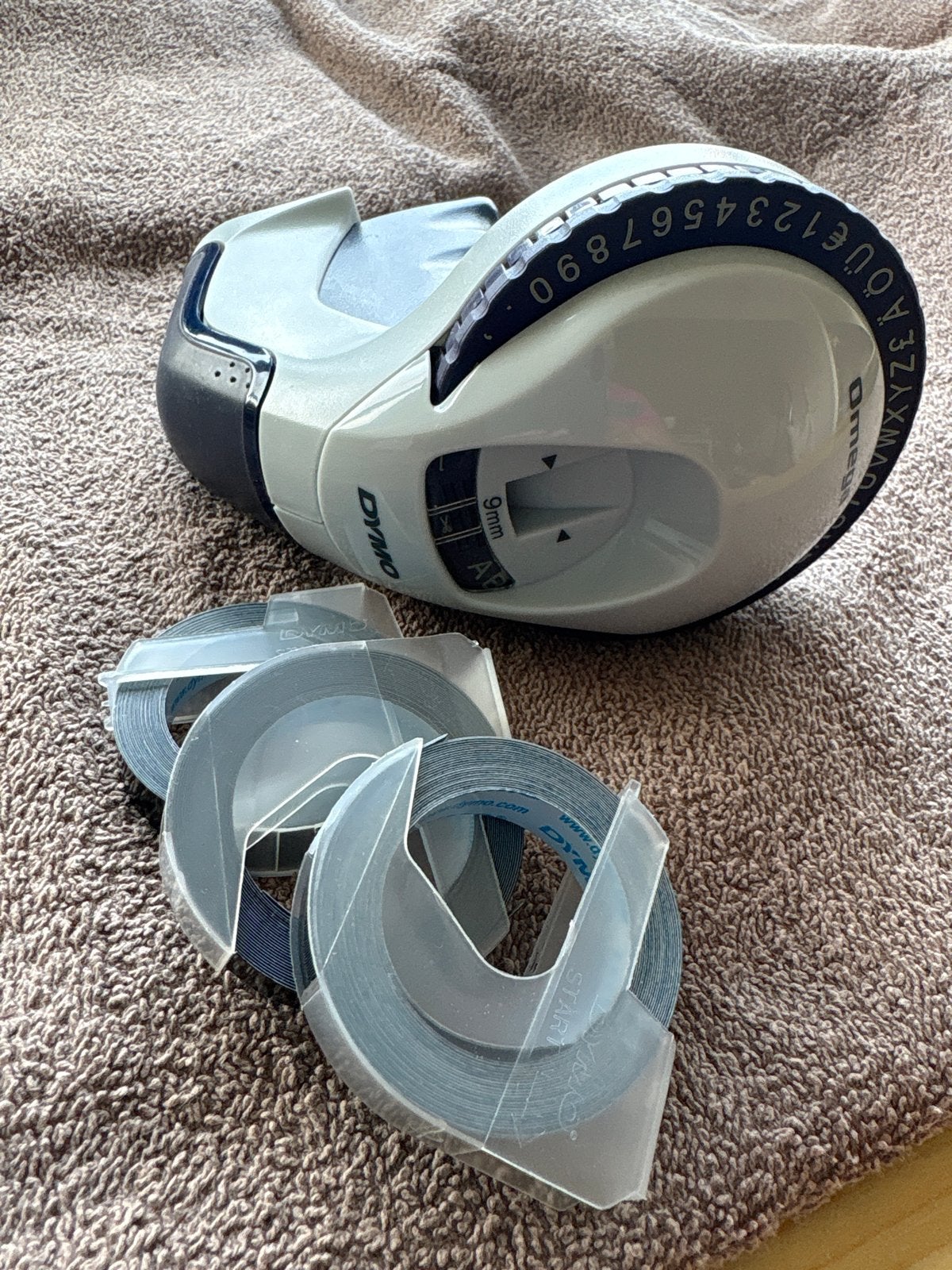Lettertang met 3 tapes, Computers en Software, Ophalen of Verzenden, Zo goed als nieuw, Tape-label