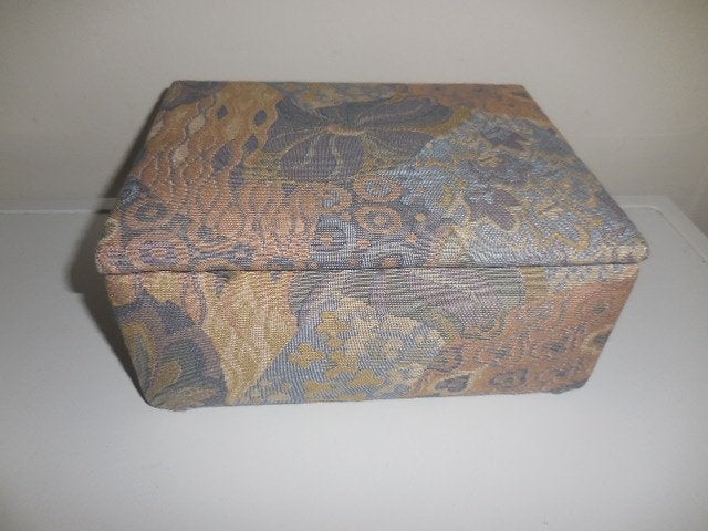 Tapijtwerk Doosje, Antiek en Kunst, Ophalen of Verzenden