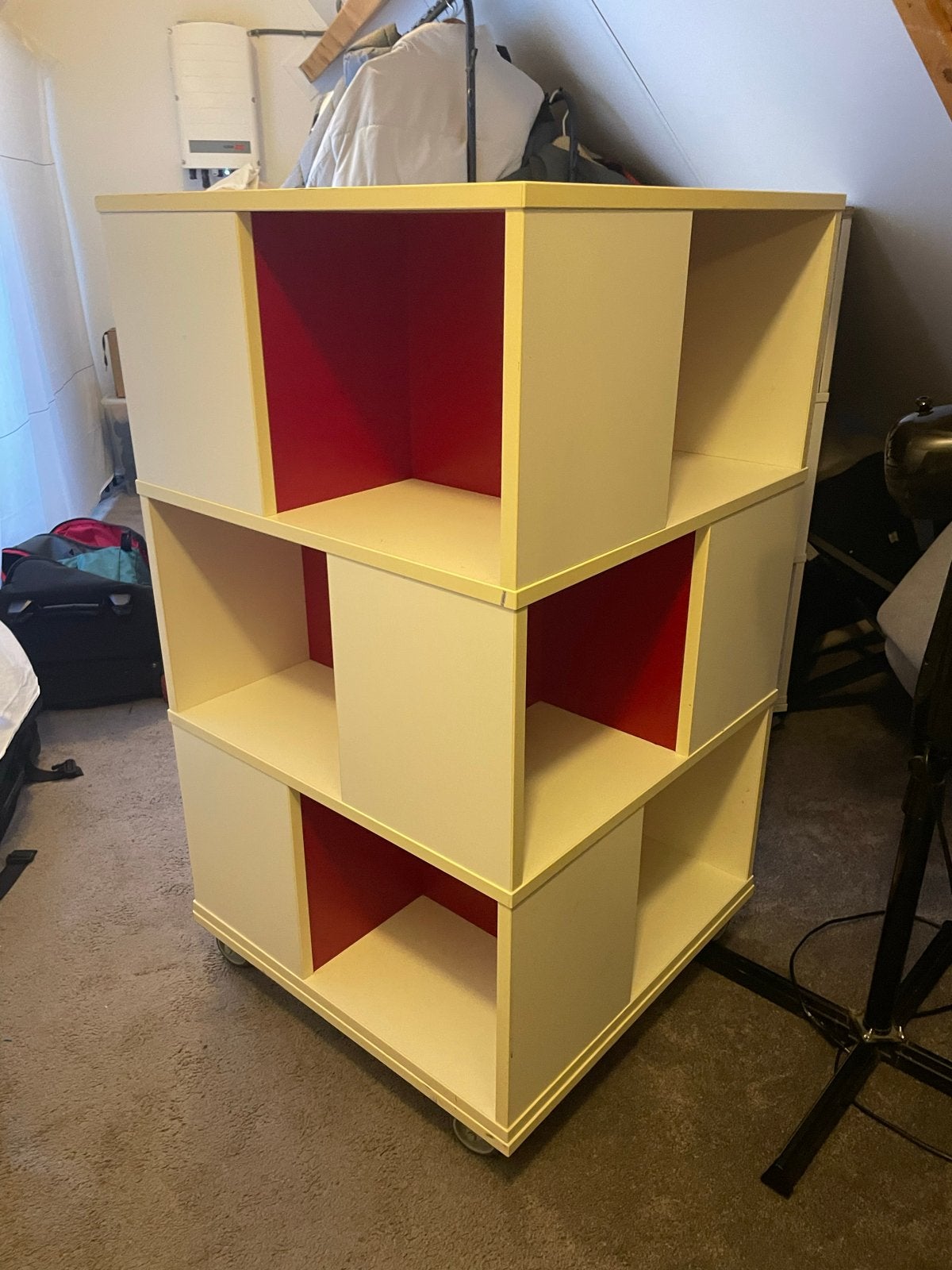 Verrijdbaar opberg/boekenkast met wieltjes - 110x60cm, Huis en Inrichting, Ophalen, Gebruikt