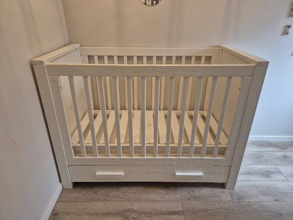Babykamer Juno (babypark) ledikant, commode, wandrek, Ophalen, Gebruikt, Jongetje of Meisje