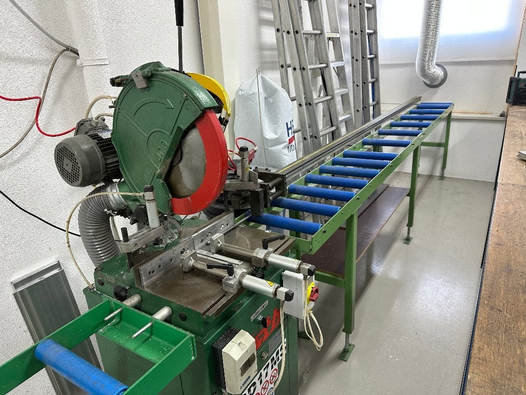 Aluminium afkort zaag met rollenbaan en compressor, Ophalen, 1200 watt of meer, Afkortzaag, 30 tot 70 mm