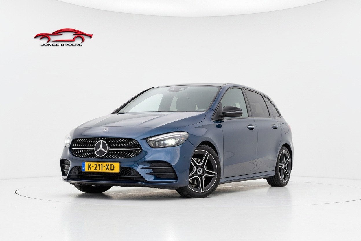 Mercedes-Benz B-klasse 180 Business Solution AMG Pano/Sfeer/, Auto's, 136 pk, Gebruikt, Euro 6, 4 cilinders
