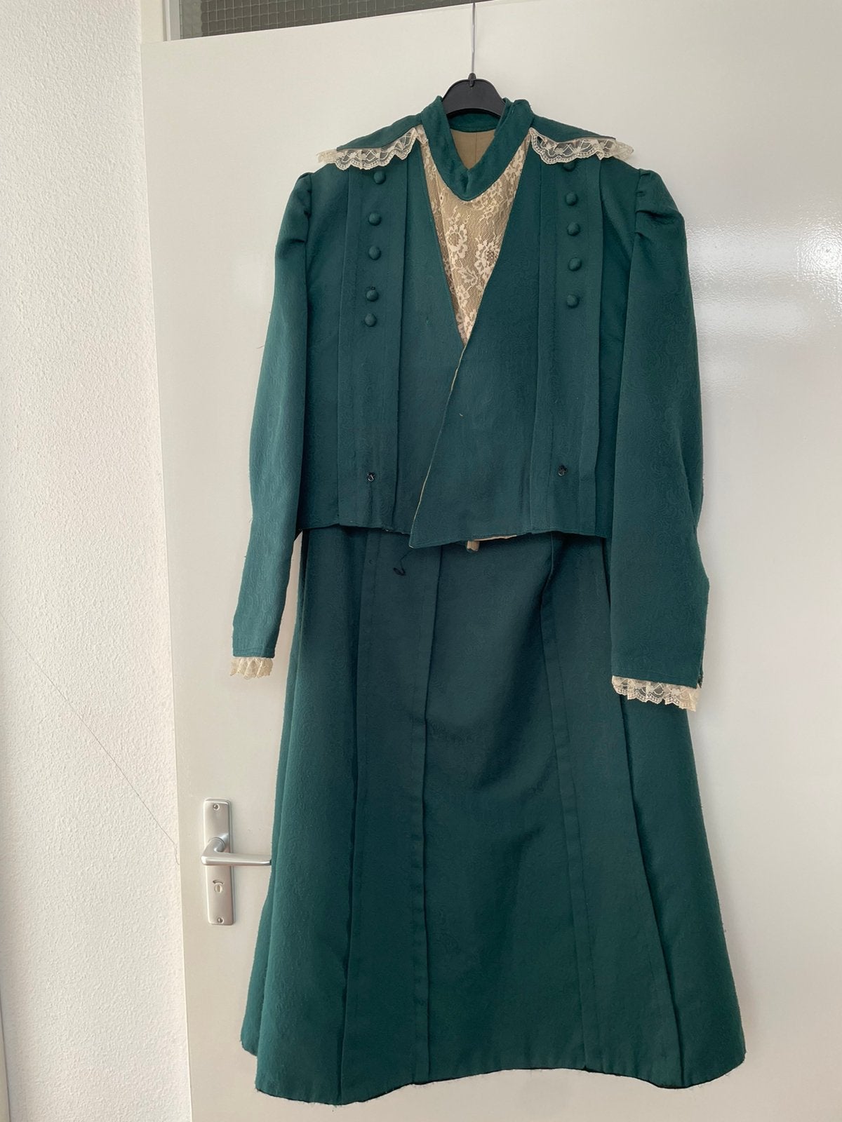 Oud hollands  dickens dames pak (jac/blouse en rok) groen S, Kleding | Dames, Ophalen, Kleding, Maat 36 (S), Gedragen