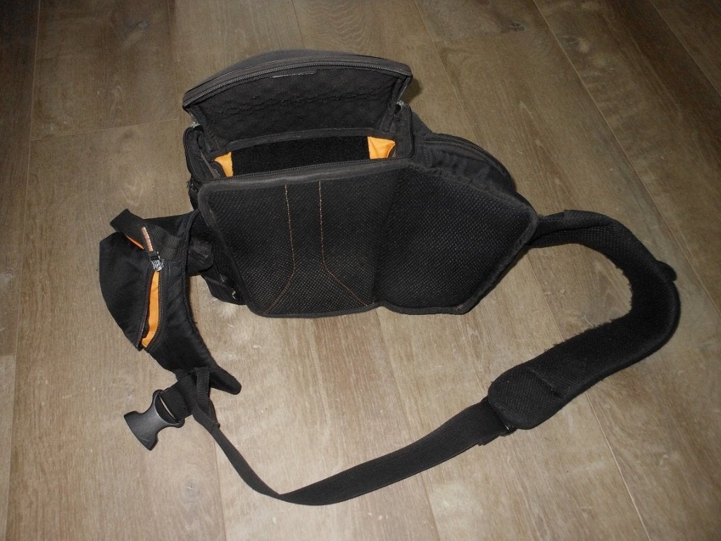 CASE LOGIC fototas met kleine beschadiging, Ophalen of Verzenden, Gebruikt, Schoudertas, Case Logic