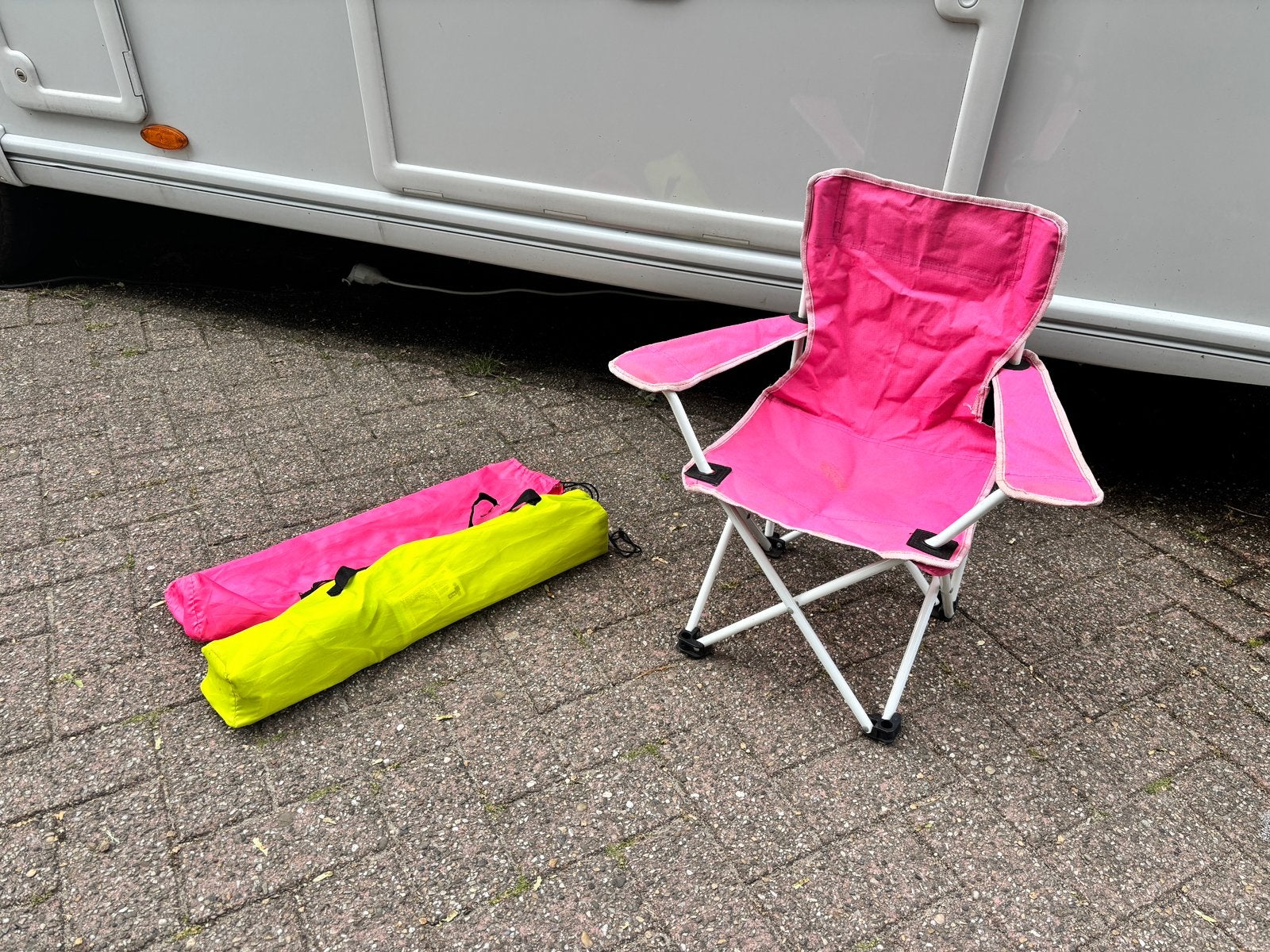 Kinder camping stoeltje roze en geel, Ophalen of Verzenden, Gebruikt, Campingstoel