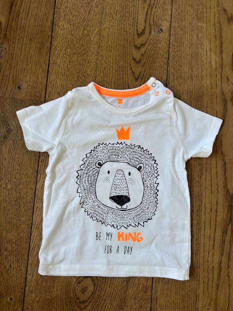 Koningsdag - Wit T-shirt met leeuwenprint, Kinderen en Baby's, Babykleding | Maat 80, Ophalen, Zo goed als nieuw, Jongetje of Meisje