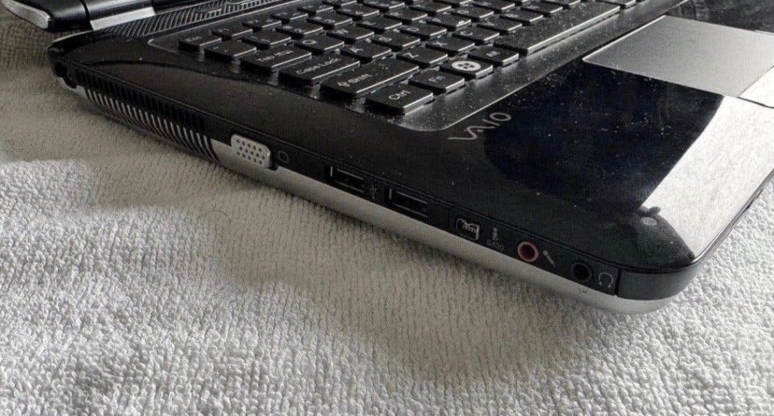 Sony VAIO laptop met oplader - Gebruikt, Computers en Software, Ophalen of Verzenden, Gebruikt