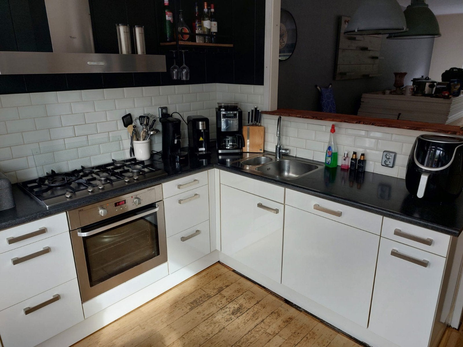 Complete hoekkeuken met inbouwapparatuur, Ophalen, Gebruikt, Wit, Hoekkeuken