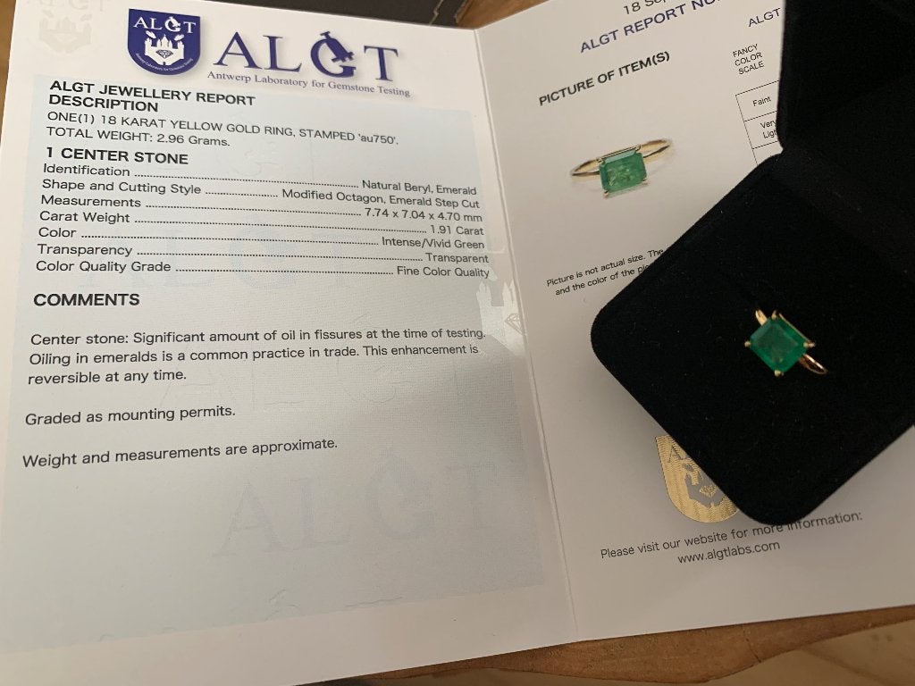 gouden ring 18k met emerald, Ophalen, Zo goed als nieuw, Met edelsteen, Dame
