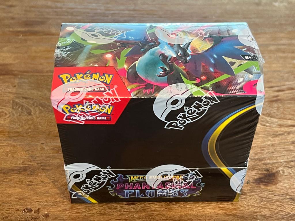 Phantasmal flames boosterbox, Ophalen of Verzenden, Nieuw, Boosterbox