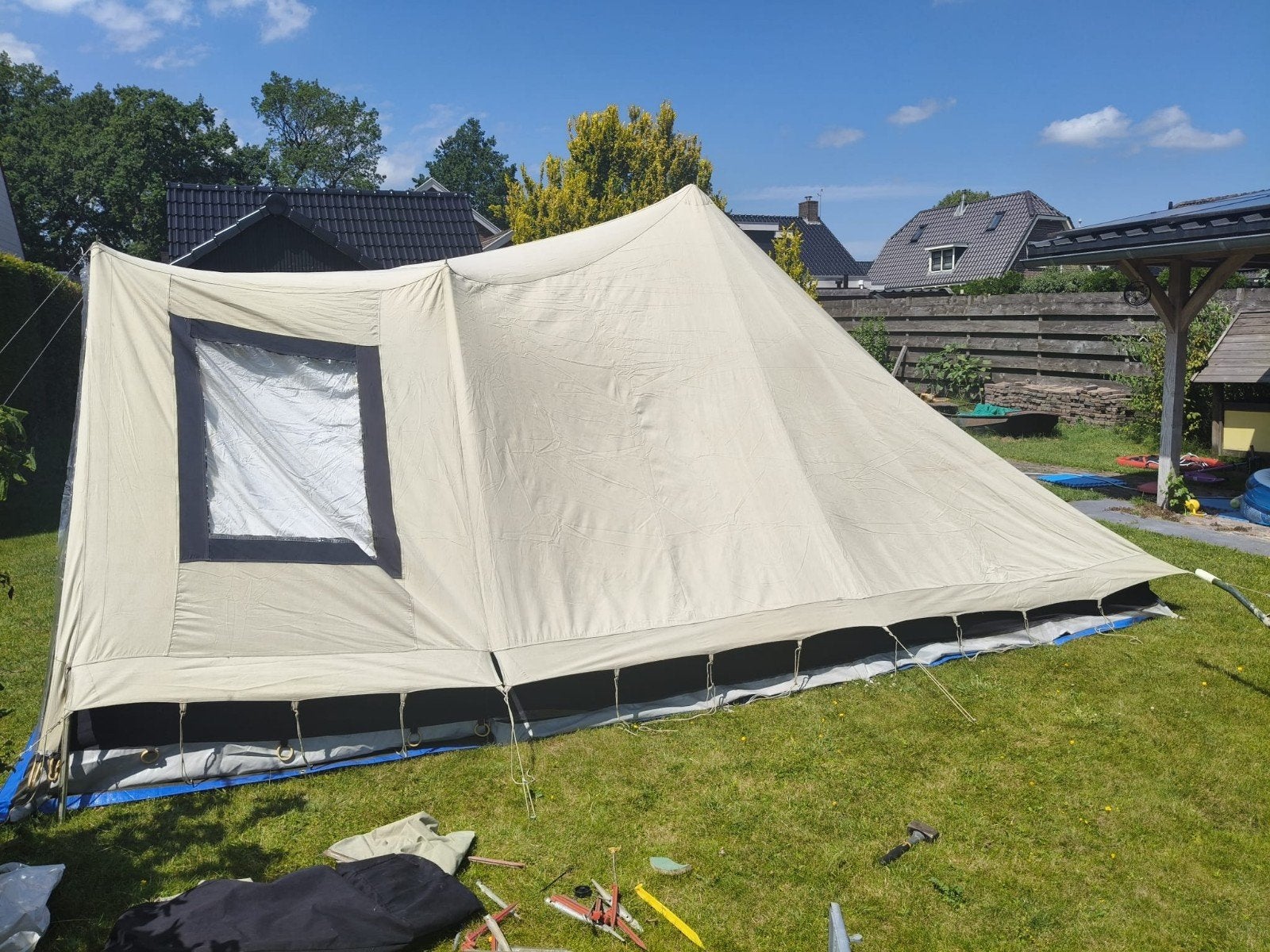 vrijbuiter tent, Ophalen, Gebruikt