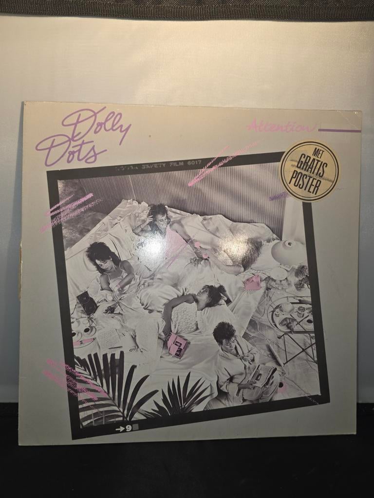 Dolly Dots - Attention LP (Met gratis poster), Gebruikt, Inclusief poster, 1980 - 1989, Ophalen of Verzenden