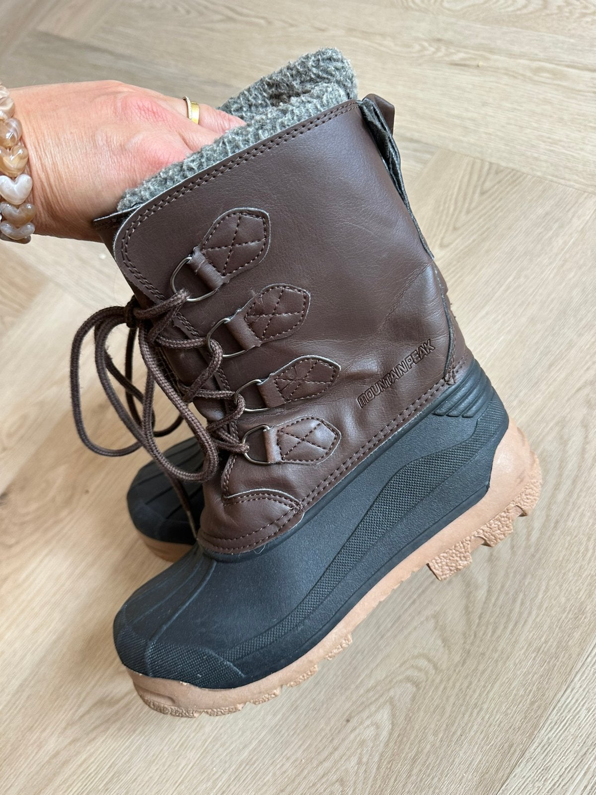 Snowboot mountain paek, Kleding | Dames, Wintersportkleding, Ophalen of Verzenden, Zo goed als nieuw