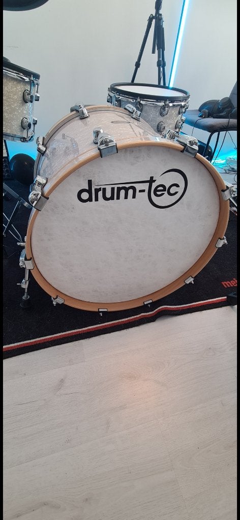 Drum Tec Pro Bass Drum 22" x 16" (wit), Muziek en Instrumenten, Drumstellen en Slagwerk, Ophalen, Zo goed als nieuw, Overige merken