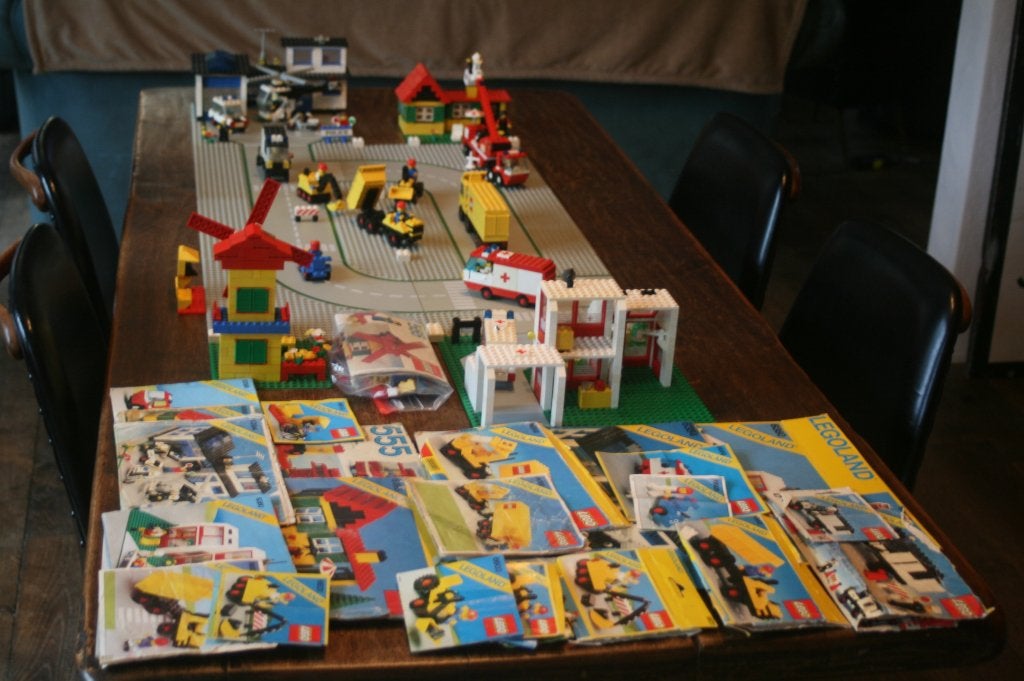 Lego stad 13 sets (jaren 80) + gratis 6 platen, Gebruikt, Lego, Ophalen of Verzenden, Compleet
