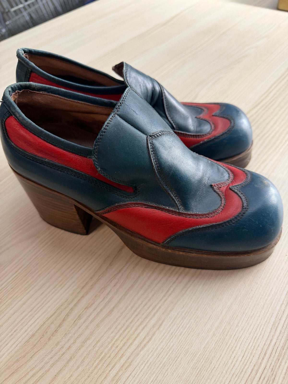 Vintage plateau schoenen maat 38, Ophalen of Verzenden, Gedragen, Blauw, Schoenen met hoge hakken