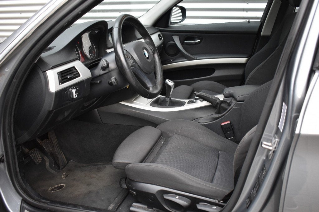 Bmw 3-SERIE 325I BUSINESS LINE  / SCHUIF/KANTELDAK / SPORTST, Auto's, Achterwielaandrijving, Gebruikt, 2996 cc, Handgeschakeld