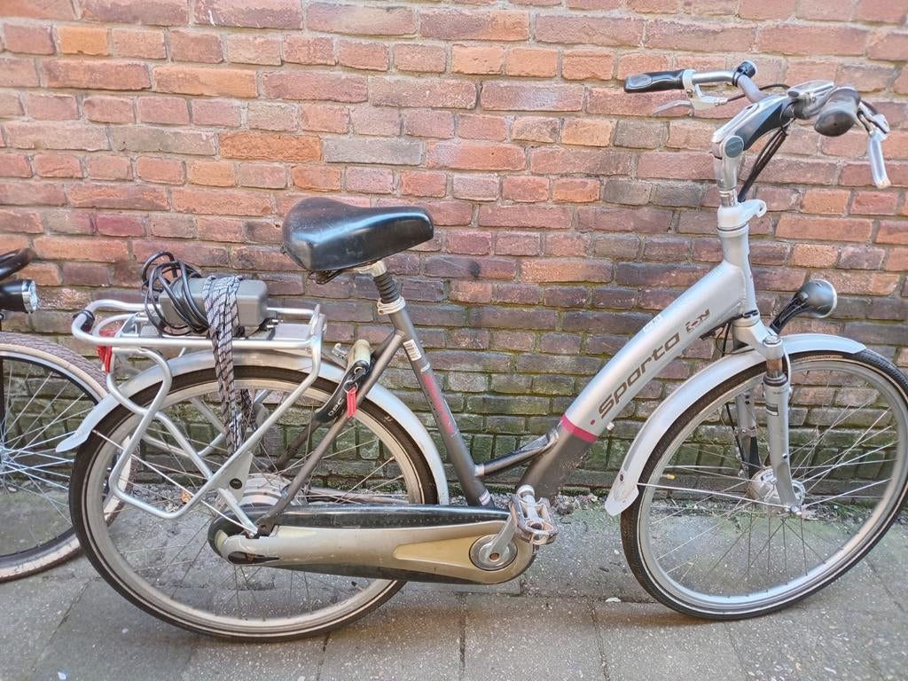 SPARTA elektrische fiets met oplader en storing., Fietsen en Brommers, Elektrische fietsen, Ophalen, Gebruikt, Overige merken