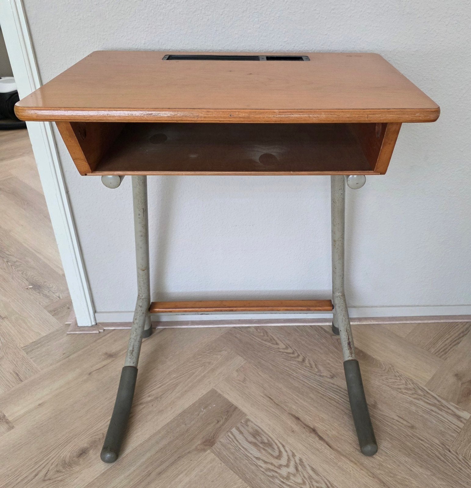 Vintage tafeltje/bureautje, Ophalen, Gebruikt